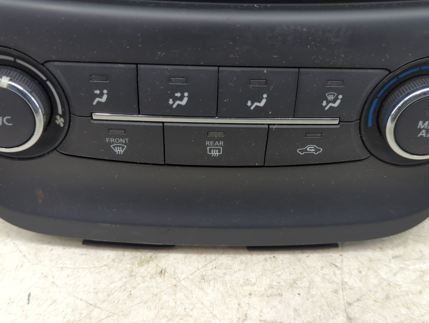 2017-2019 Nissan Sentra Climate Control Module Temperature AC/Heater Replacement Fits Fits 2017 2018 2019 OEM Used Auto Part