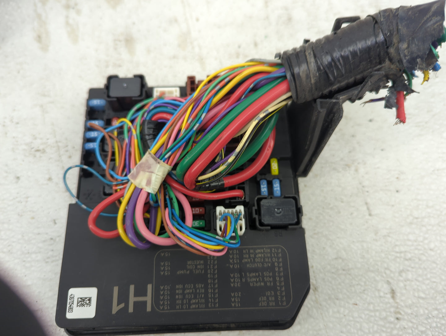 2013-2019 Nissan Sentra Fusebox Fuse Box Panel Relay Module P/N:284B7 3RA1A 284B7 3RA3E Fits OEM Used Auto Parts - Oemusedau