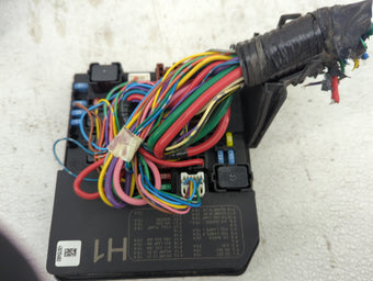compare product 2013-2019 Nissan Sentra Fusebox Fuse Box Panel Relay Module P/N:284B7 3RA1A 284B7 3RA3E Fits OEM Used Auto Parts