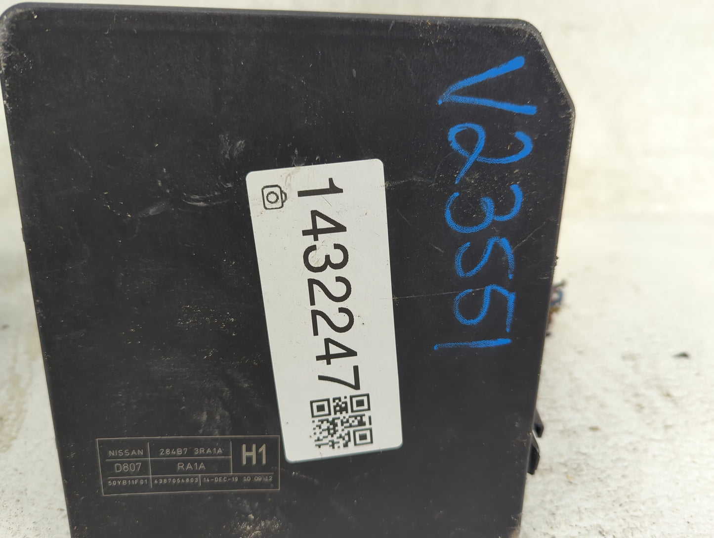 2013-2019 Nissan Sentra Fusebox Fuse Box Panel Relay Module P/N:284B7 3RA1A 284B7 3RA3E Fits OEM Used Auto Parts - Oemusedau