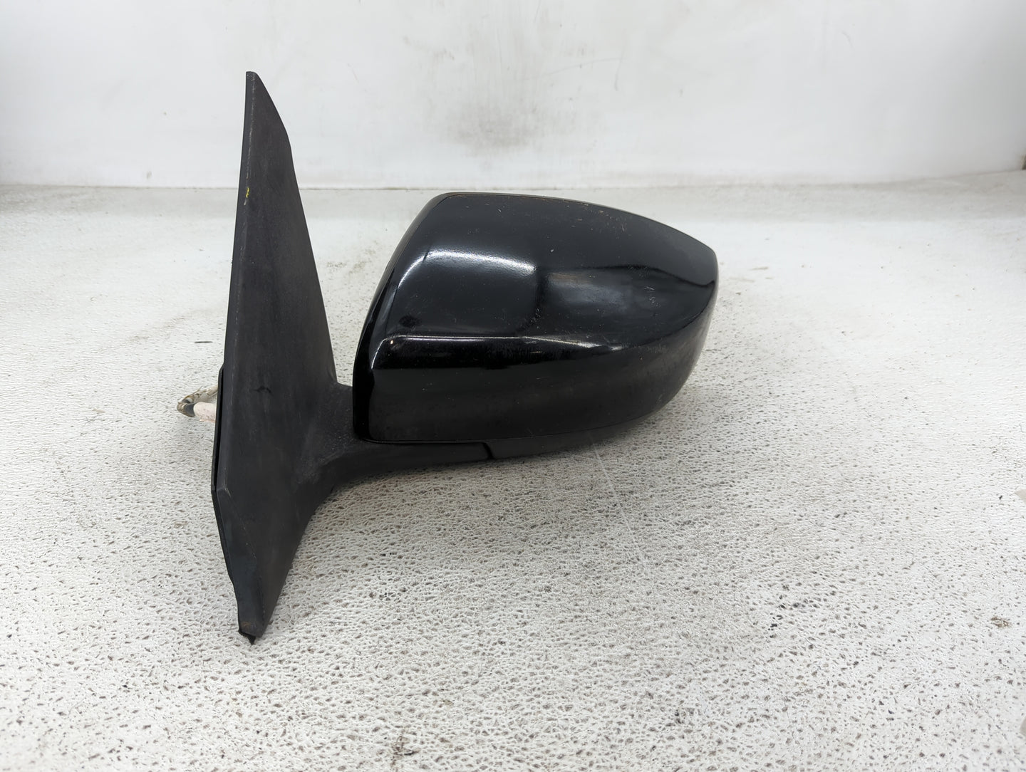 2016-2019 Nissan Sentra Driver Side View Mirror - Left Door Mirror OEM Used - Oemusedautoparts1.com