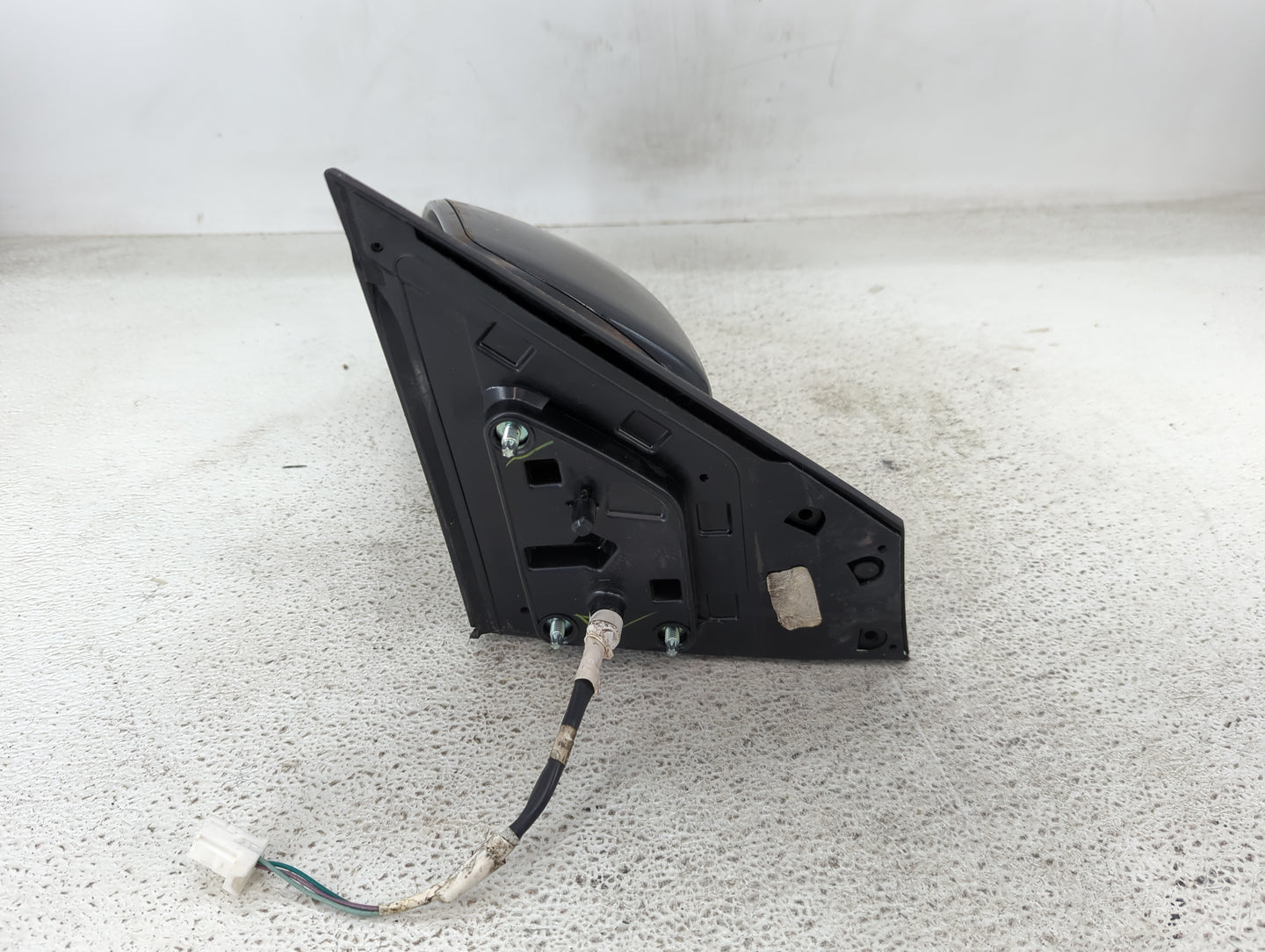 2016-2019 Nissan Sentra Driver Side View Mirror - Left Door Mirror OEM Used - Oemusedautoparts1.com