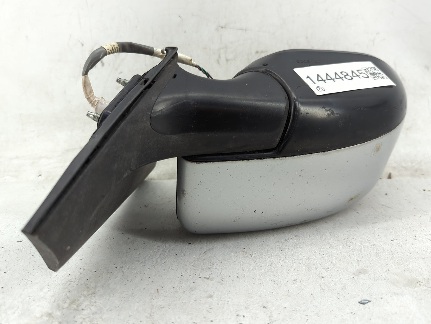 2016-2019 Nissan Sentra Passenger Side View Mirror - Right Door Mirror OEM Used - Oemusedautoparts1.com