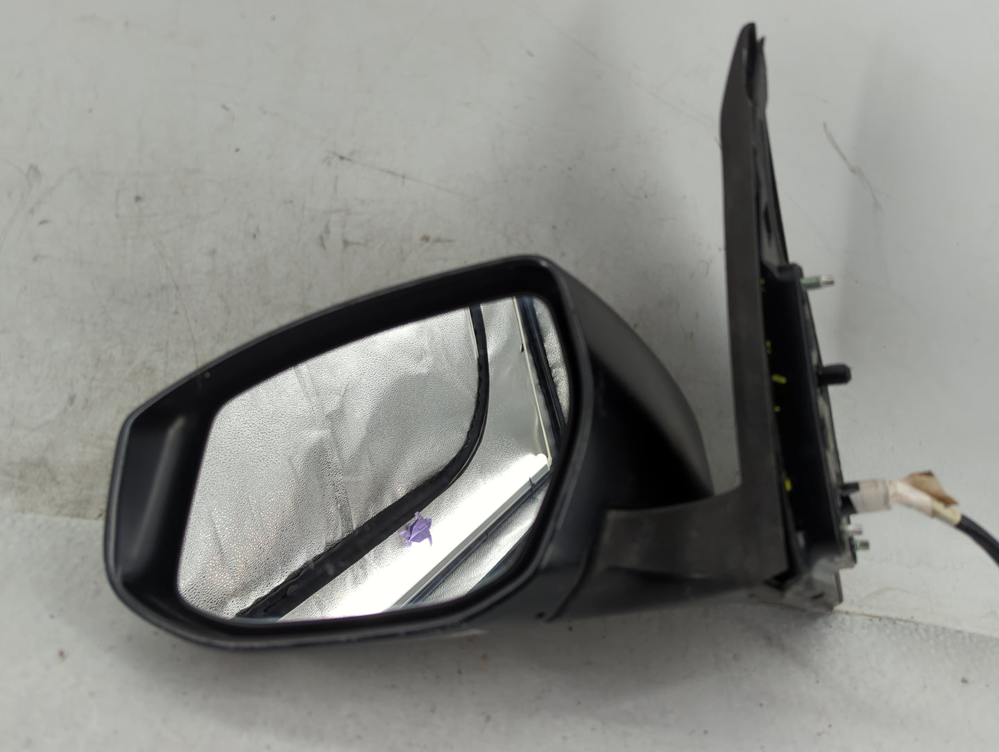 2016-2019 Nissan Sentra Driver Side View Mirror - Left Door Mirror OEM Used - Oemusedautoparts1.com
