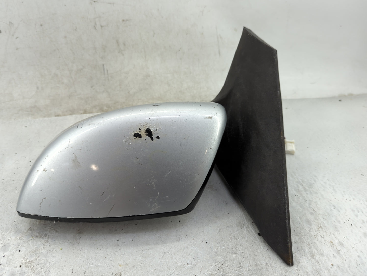 2016-2019 Nissan Sentra Driver Side View Mirror - Left Door Mirror OEM Used - Oemusedautoparts1.com