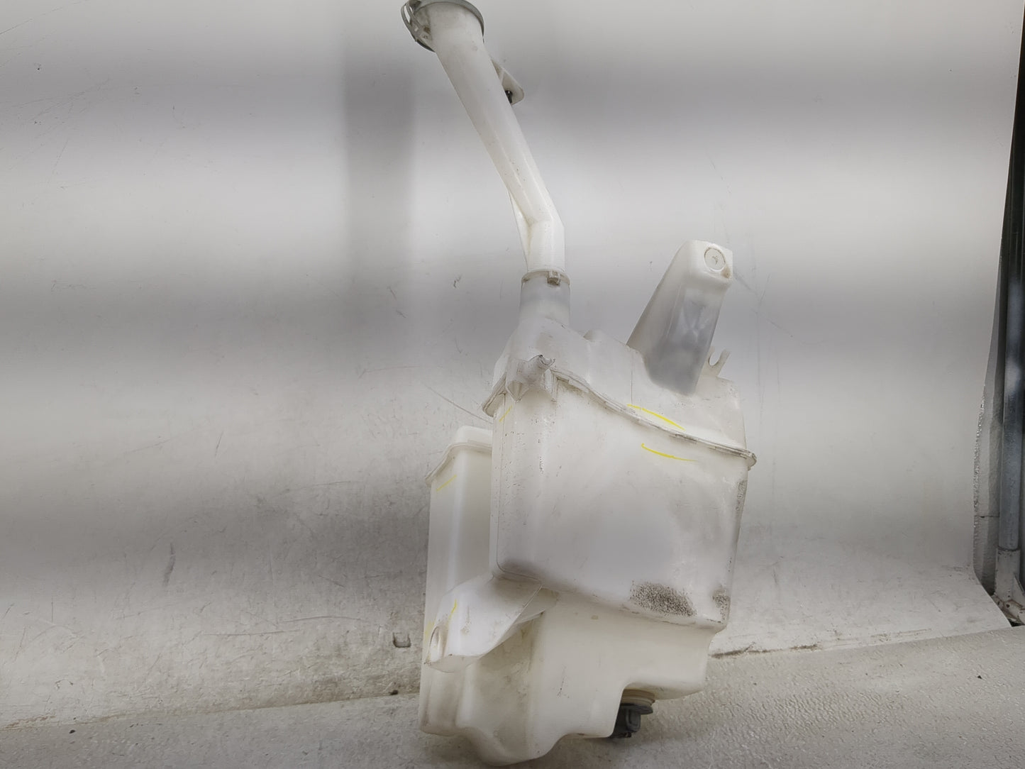 2017-2017 Nissan Sentra Windshield Washer Fluid Reservoir Bottle Oem - Oemusedautoparts1.com