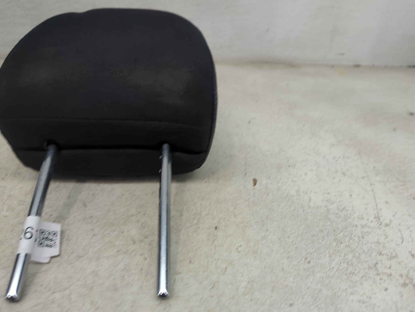 2017 Nissan Sentra Headrest Head Rest Front Driver Seat Black 1472613 - Oemusedautoparts1.com