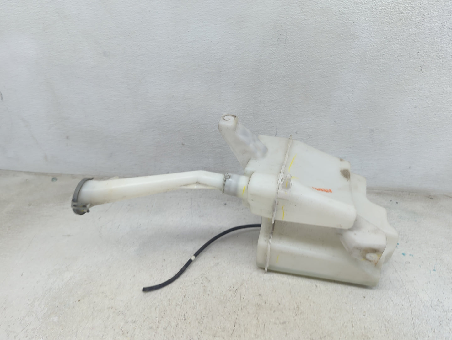 2016-2019 Nissan Sentra Windshield Washer Fluid Reservoir Bottle Oem 1473590 - Oemusedautoparts1.com