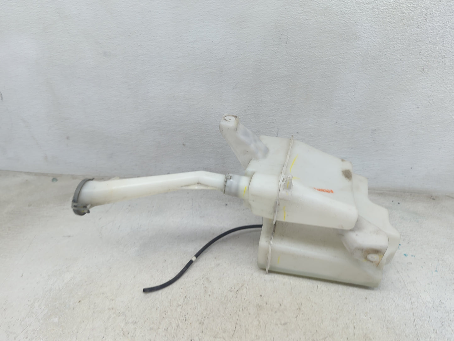 2016-2019 Nissan Sentra Windshield Washer Fluid Reservoir Bottle Oem 1473590 - Oemusedautoparts1.com