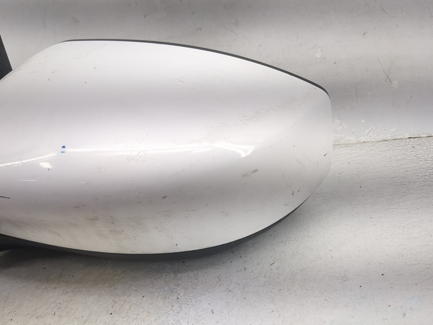 2016-2019 Nissan Sentra Driver Side View Mirror - Left Door Mirror OEM Used - Oemusedautoparts1.com