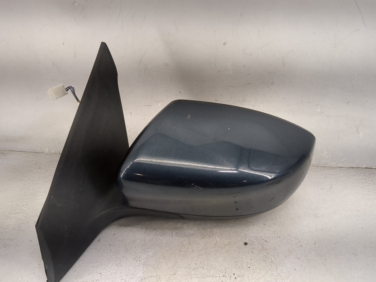 2016-2019 Nissan Sentra Passenger Side View Mirror - Right Door Mirror OEM Used - Oemusedautoparts1.com
