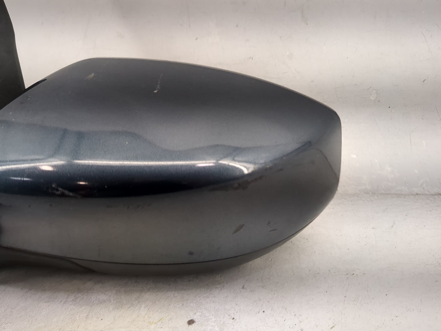 2016-2019 Nissan Sentra Passenger Side View Mirror - Right Door Mirror OEM Used - Oemusedautoparts1.com