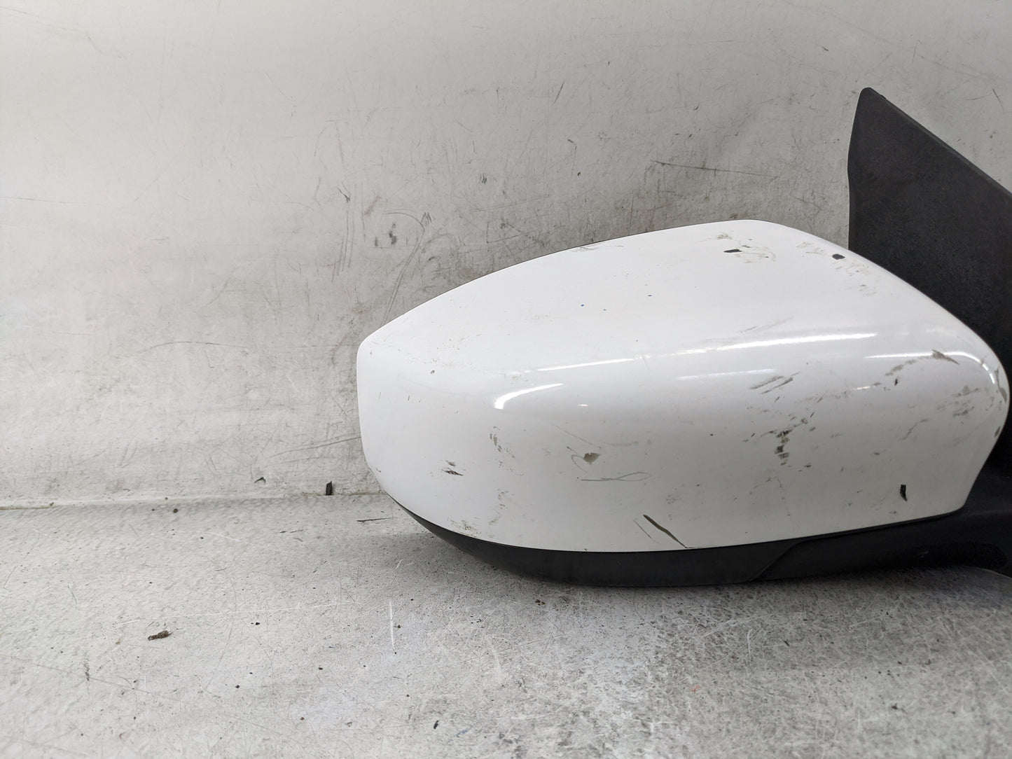 2016-2019 Nissan Sentra Passenger Side View Mirror - Right Door Mirror OEM Used - Oemusedautoparts1.com