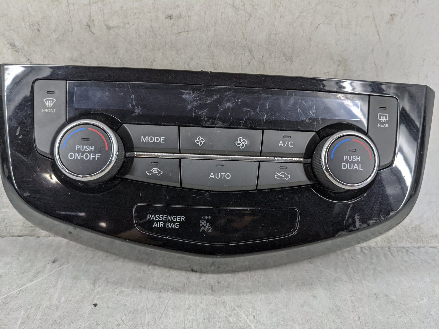 2017 Nissan Sentra Climate Control Module Temperature AC/Heater Replacement P/N:275006FL0A T10936C Fits OEM Used Auto Parts 