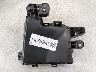 compare product 2013-2019 Nissan Sentra Fusebox Fuse Box Panel Relay Module P/N:284B7 3RA3E 284B73RA3E Fits OEM Used Auto Parts