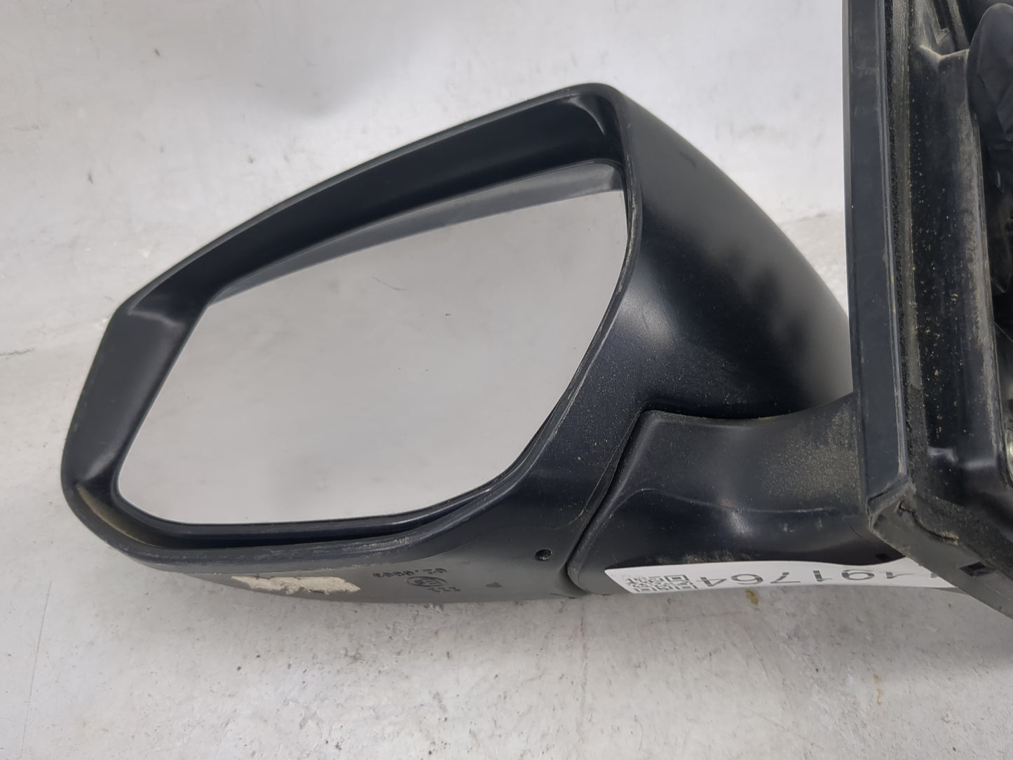 2016-2019 Nissan Sentra Driver Side View Mirror - Left Door Mirror OEM Used - Oemusedautoparts1.com