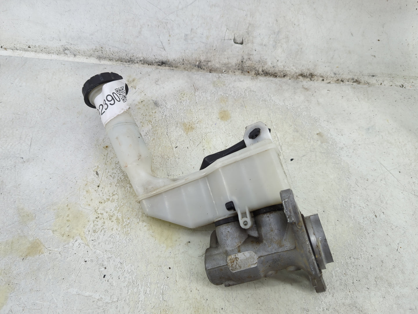 2013-2019 Nissan Sentra Brake Master Cylinder 1492390 - Oemusedautoparts1.com