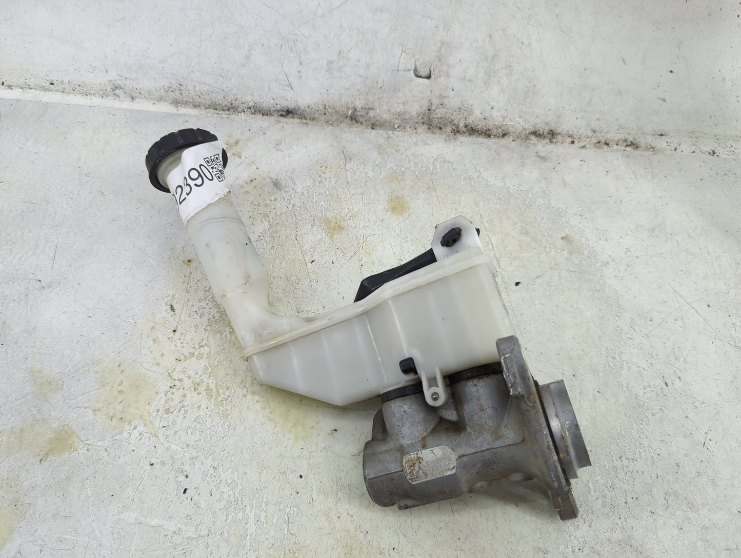 2013-2019 Nissan Sentra Brake Master Cylinder 1492390 - Oemusedautoparts1.com