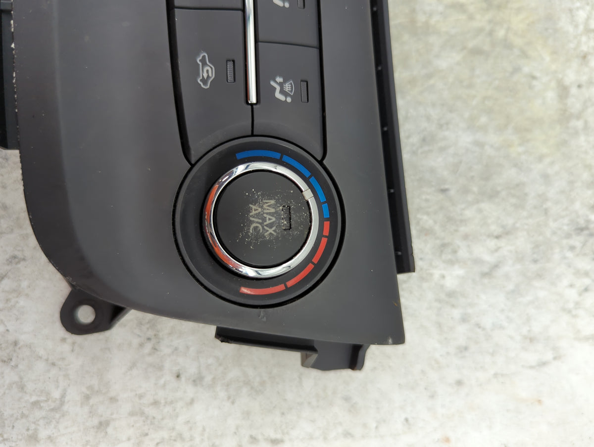 2017 Nissan Sentra Climate Control Module Temperature AC/Heater Replacement Fits OEM Used Auto Parts - Oemusedautoparts1.com