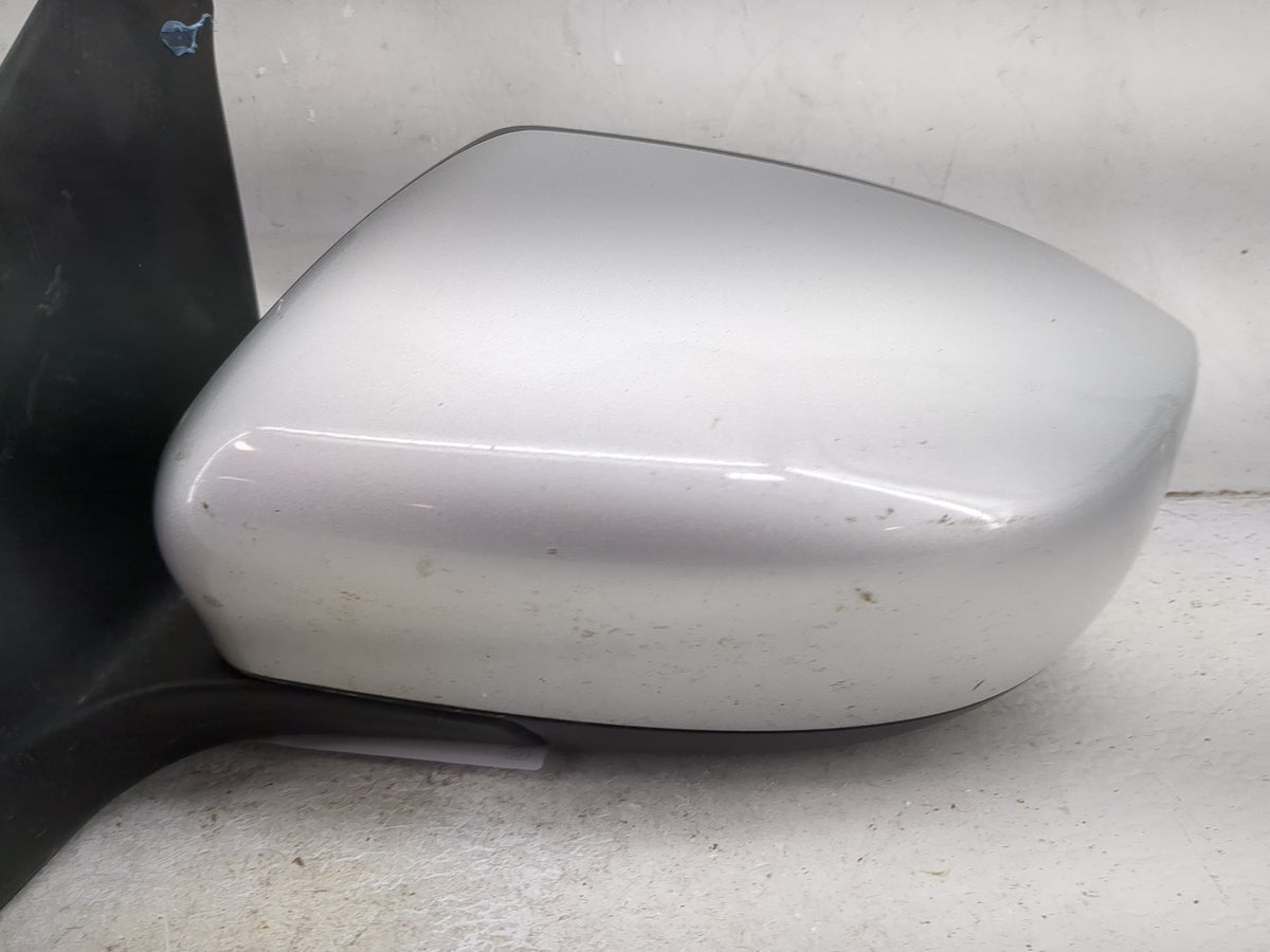 2016-2019 Nissan Sentra Driver Side View Mirror - Left Door Mirror OEM Used - Oemusedautoparts1.com