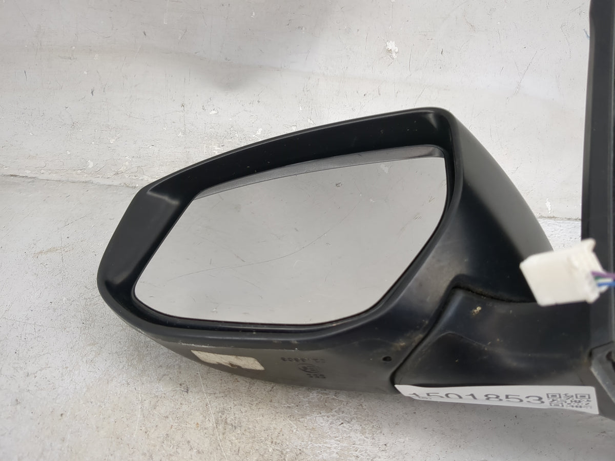 2016-2019 Nissan Sentra Driver Side View Mirror - Left Door Mirror OEM Used - Oemusedautoparts1.com