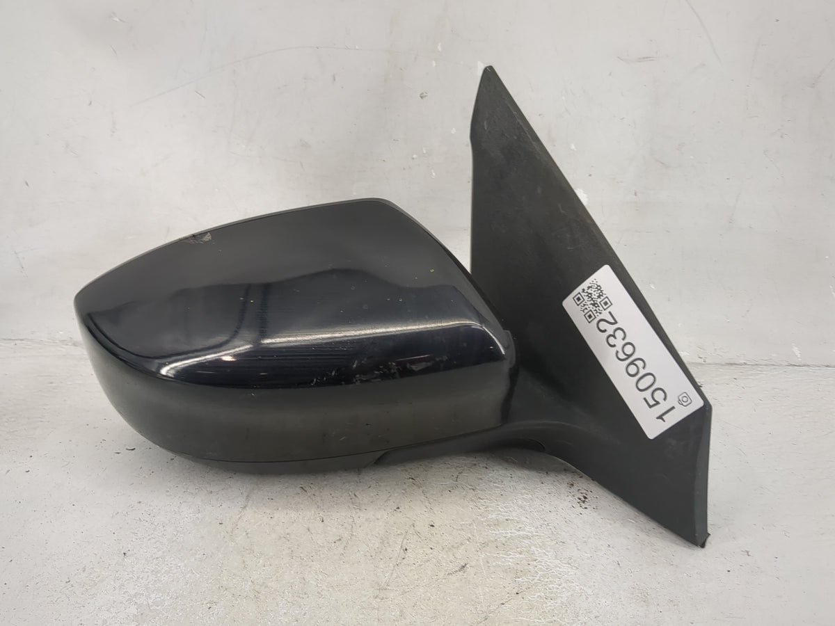 2016-2019 Nissan Sentra Passenger Side View Mirror - Right Door Mirror OEM Used - Oemusedautoparts1.com