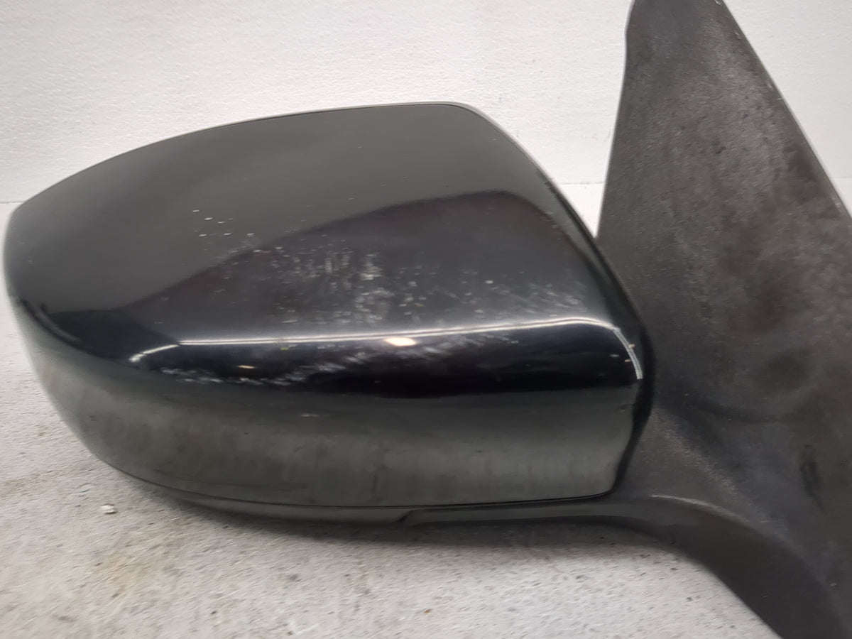 2016-2019 Nissan Sentra Passenger Side View Mirror - Right Door Mirror OEM Used - Oemusedautoparts1.com