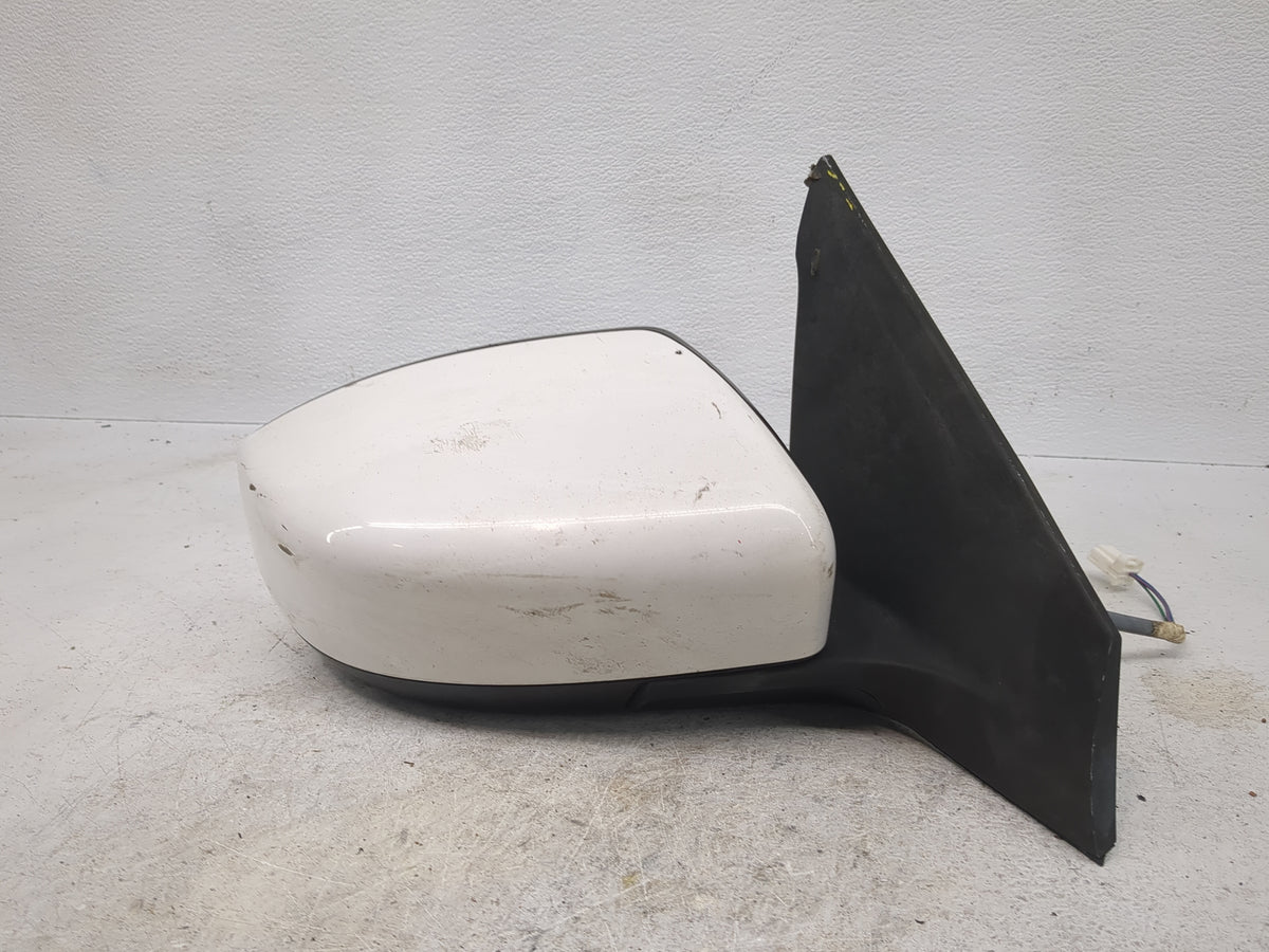2016-2019 Nissan Sentra Passenger Side View Mirror - Right Door Mirror OEM Used - Oemusedautoparts1.com