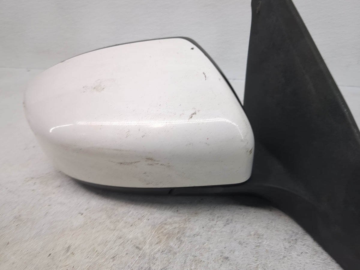 2016-2019 Nissan Sentra Passenger Side View Mirror - Right Door Mirror OEM Used - Oemusedautoparts1.com
