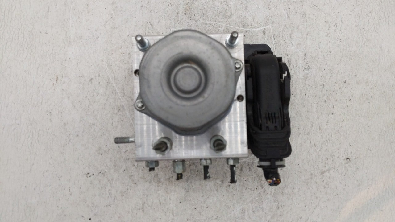 2016-2018 Nissan Sentra ABS Pump Control Module Replacement P/N:47660 4FU0C 47660 4BU0C, 47660 5UD0C Fits Fits 2016 2017 201