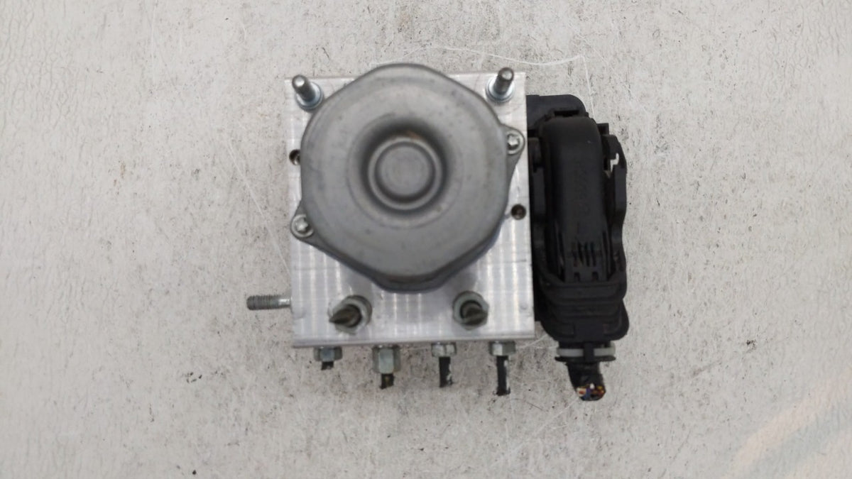 2016-2018 Nissan Sentra Anti-Lock Brake ABS Pump Module Actuator OEM P/N:47660 4FU0C 47660 4BU0C Fits Fits 2016 2017 2018 OE