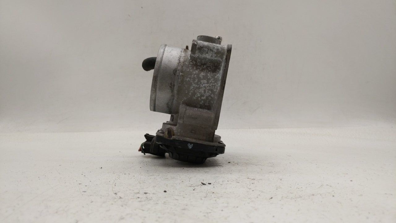 2013-2019 Nissan Sentra Throttle Body P/N:3RA60-01 E 3RA60-01 D, 3RA60-01 B Fits Fits 2013 2014 2015 2016 2017 2018 2019 OEM