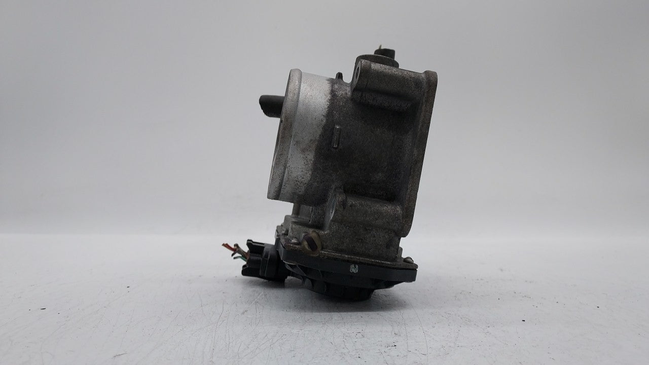 2013-2019 Nissan Sentra Throttle Body P/N:3RA60-01 C 3RA60-01 E, 3RA60-01 D Fits Fits 2013 2014 2015 2016 2017 2018 2019 OEM