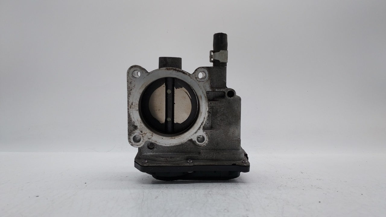 2013-2019 Nissan Sentra Throttle Body P/N:3RA60-01 C 3RA60-01 E, 3RA60-01 D Fits Fits 2013 2014 2015 2016 2017 2018 2019 OEM