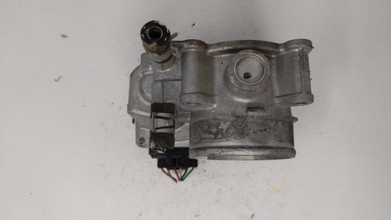 2013-2019 Nissan Sentra Throttle Body P/N:3RA60-01 C 3RA60-01 E, 3RA60-01 D Fits Fits 2013 2014 2015 2016 2017 2018 2019 OEM