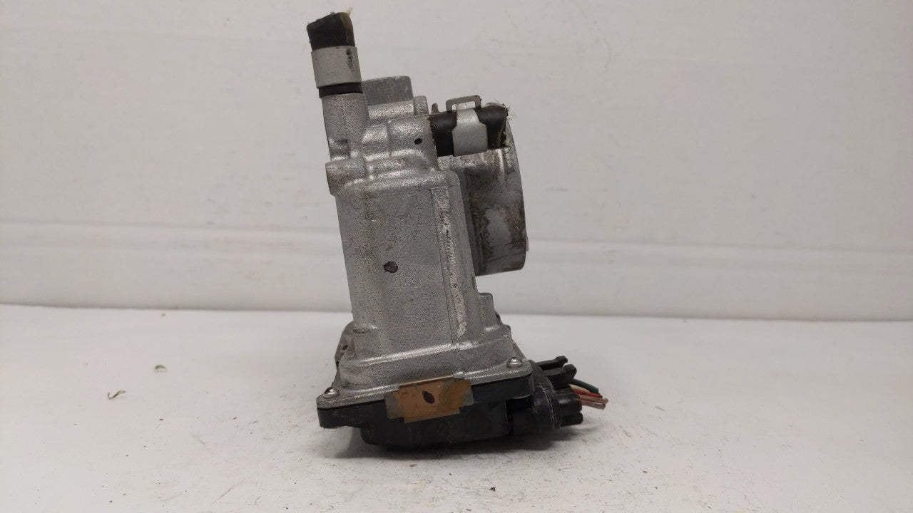 2013-2019 Nissan Sentra Throttle Body P/N:3RA60-01 C 3RA60-01 E, 3RA60-01 D Fits Fits 2013 2014 2015 2016 2017 2018 2019 OEM