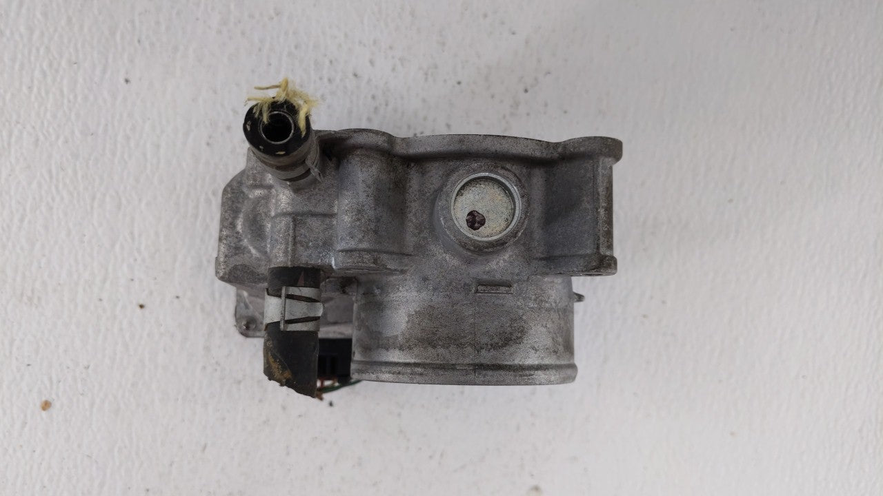 2013-2019 Nissan Sentra Throttle Body P/N:3RA60-01 C 3RA60-01 E, 3RA60-01 D Fits Fits 2013 2014 2015 2016 2017 2018 2019 OEM