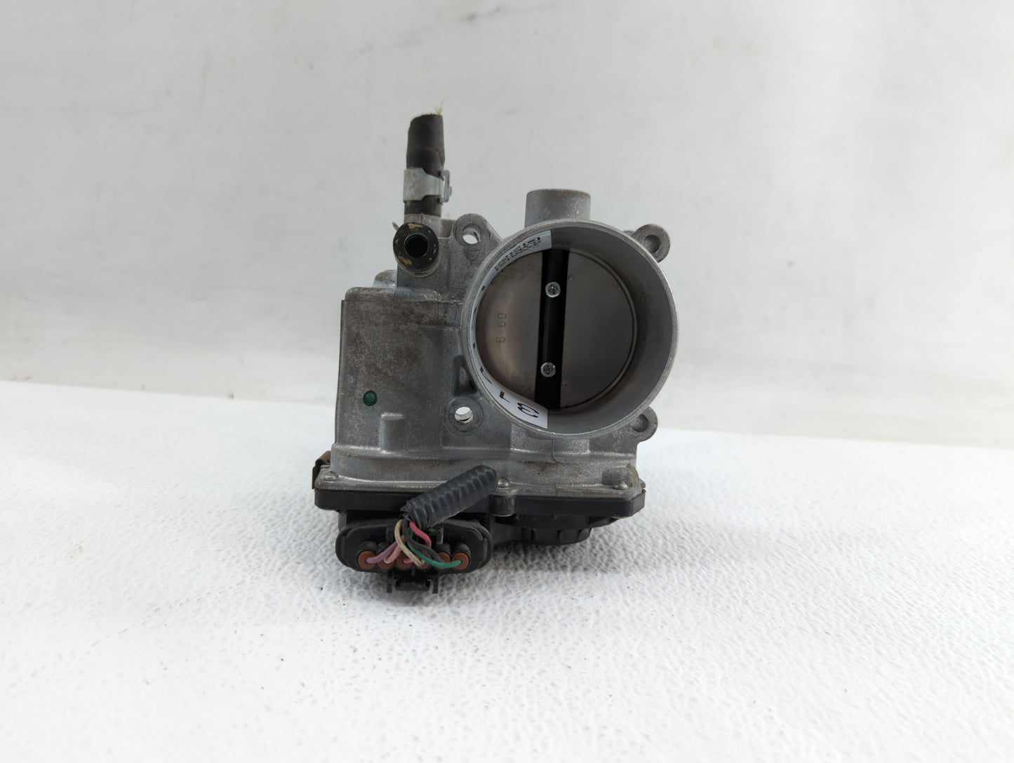 2013-2019 Nissan Sentra Throttle Body P/N:3RA60-01 C 3RA60-01 E, 3RA60-01 D Fits Fits 2013 2014 2015 2016 2017 2018 2019 OEM