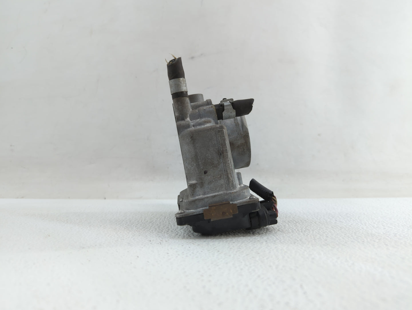 2013-2019 Nissan Sentra Throttle Body P/N:3RA60-01 C 3RA60-01 E, 3RA60-01 D Fits Fits 2013 2014 2015 2016 2017 2018 2019 OEM