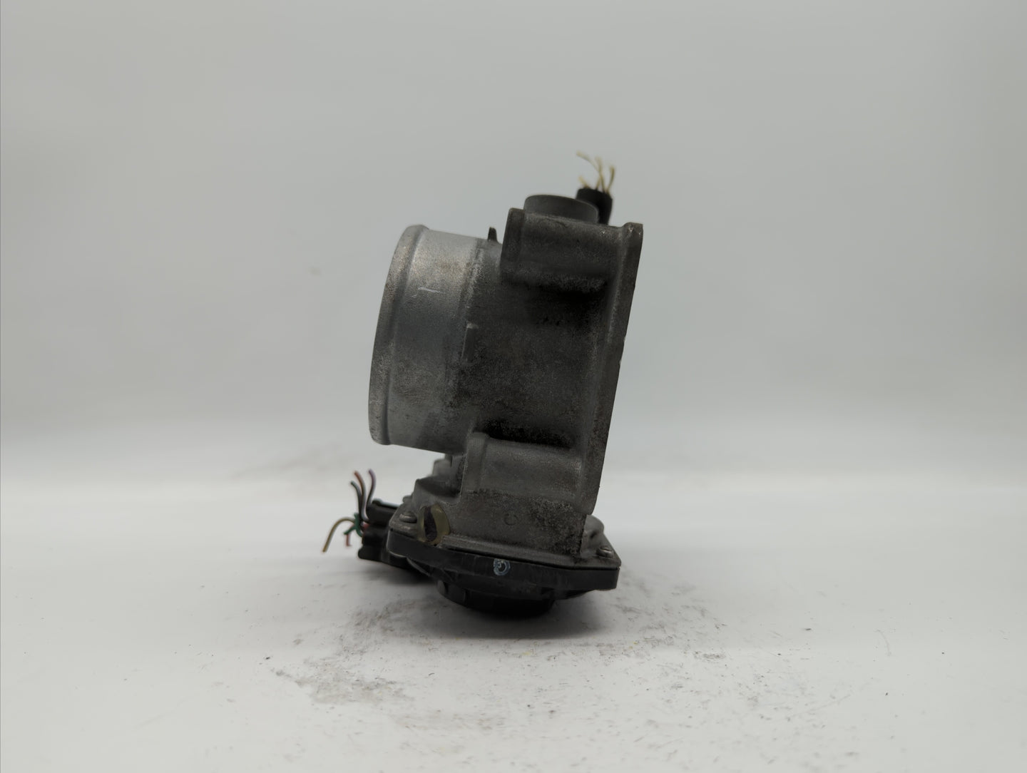 2013-2019 Nissan Sentra Throttle Body P/N:3RA60-01 C 3RA60-01 E, 3RA60-01 D Fits Fits 2013 2014 2015 2016 2017 2018 2019 OEM