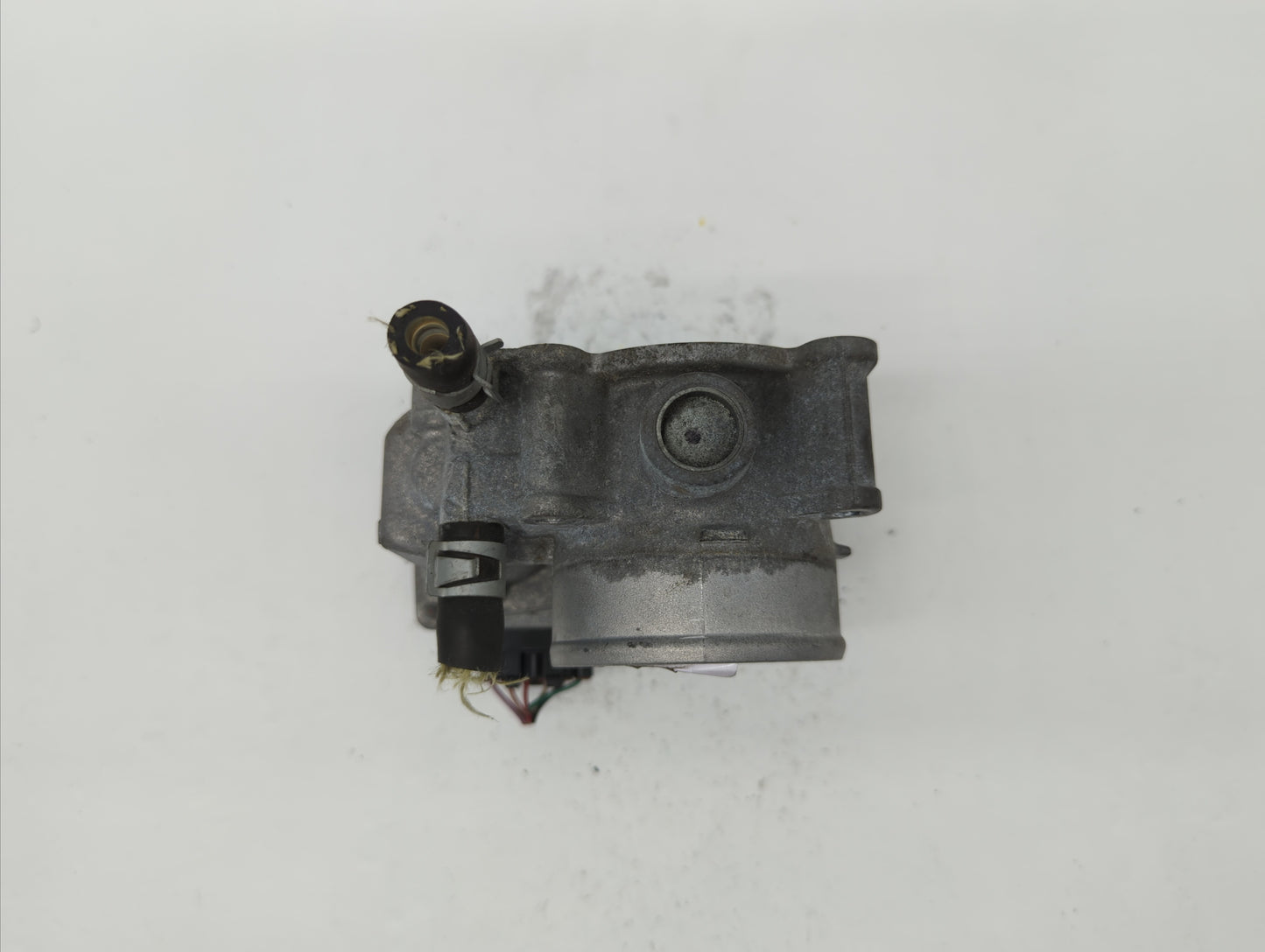 2013-2019 Nissan Sentra Throttle Body P/N:3RA60-01 C 3RA60-01 E, 3RA60-01 D Fits Fits 2013 2014 2015 2016 2017 2018 2019 OEM