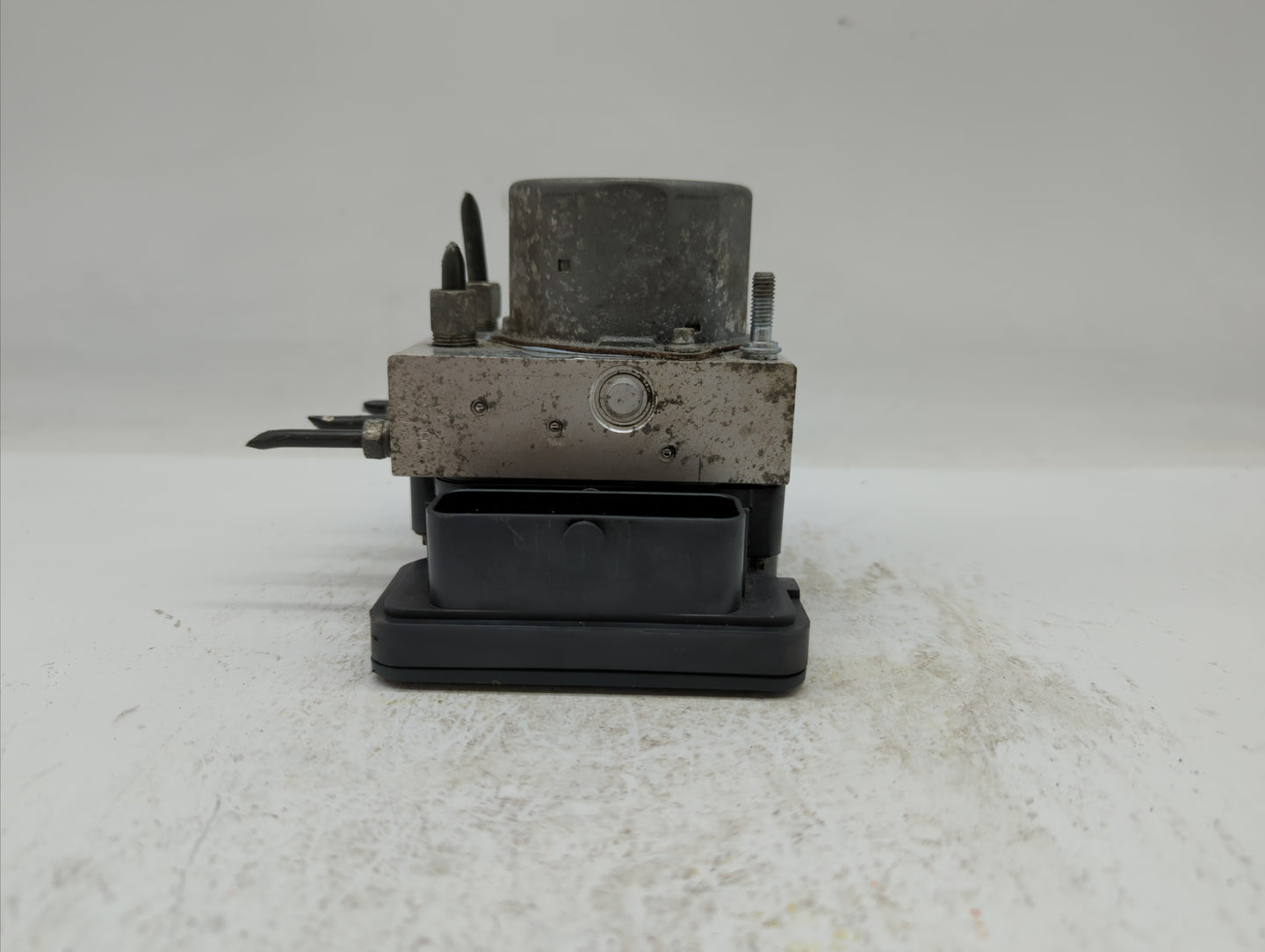 2016-2018 Nissan Sentra ABS Pump Control Module Replacement P/N:47660 5UD0C 47660 4FU0C Fits Fits 2016 2017 2018 OEM Used Au