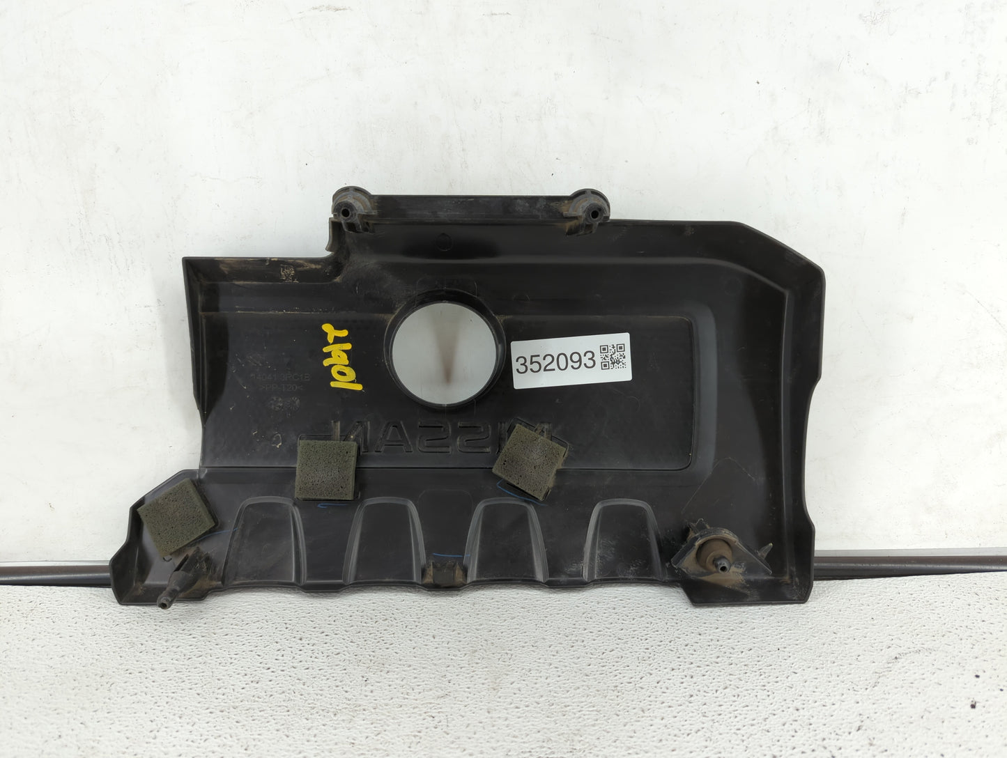 2017 Nissan Sentra Engine Cover - Oemusedautoparts1.com