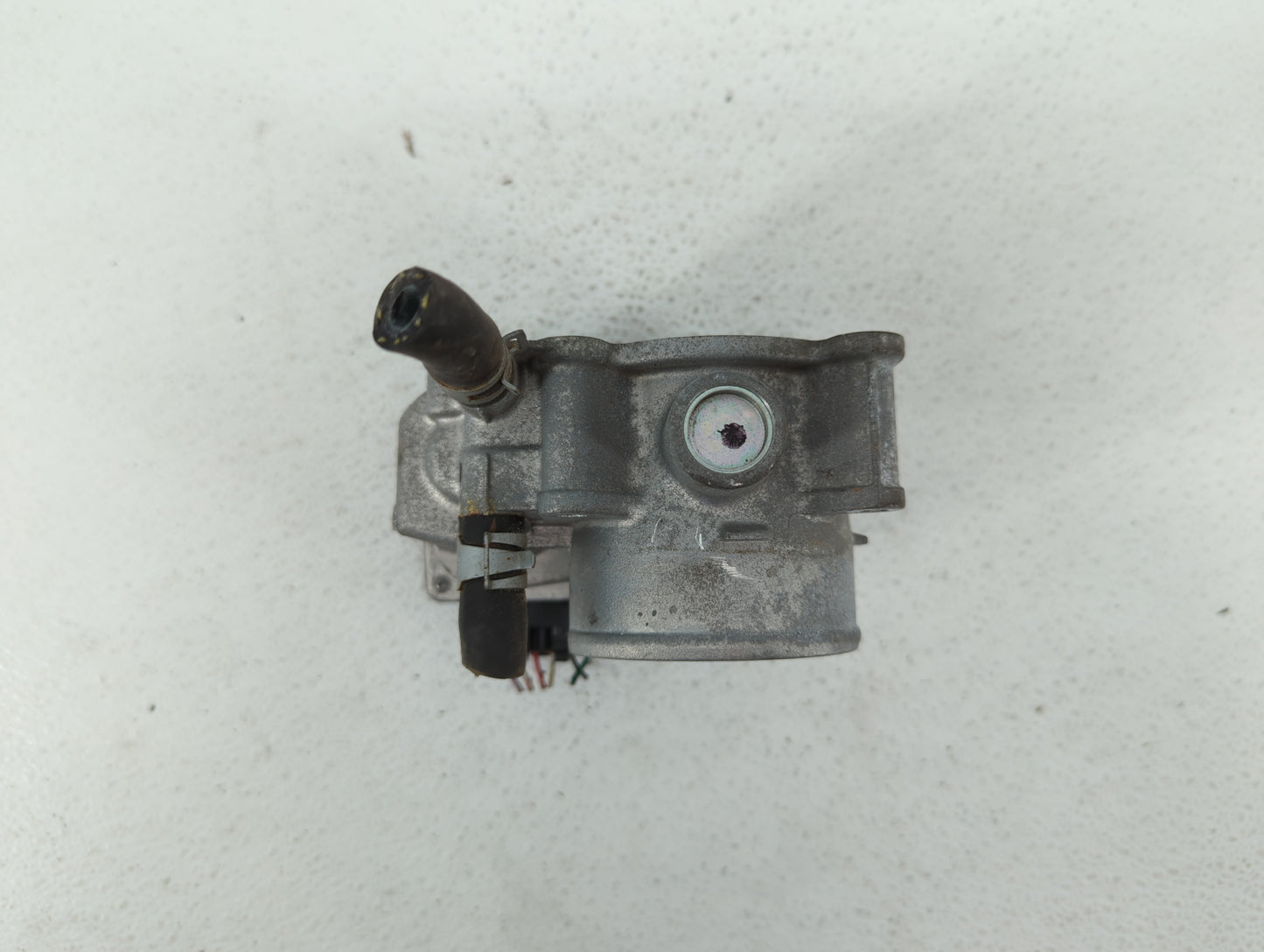 2013-2019 Nissan Sentra Throttle Body P/N:3RA60-01 C 3RA60-01 E, 3RA60-01 D Fits Fits 2013 2014 2015 2016 2017 2018 2019 OEM