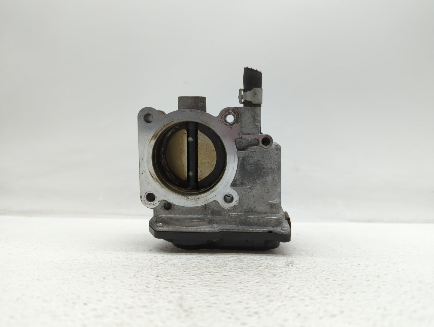 2013-2019 Nissan Sentra Throttle Body P/N:3RA60-01 C 3RA60-01 E, 3RA60-01 D Fits Fits 2013 2014 2015 2016 2017 2018 2019 OEM