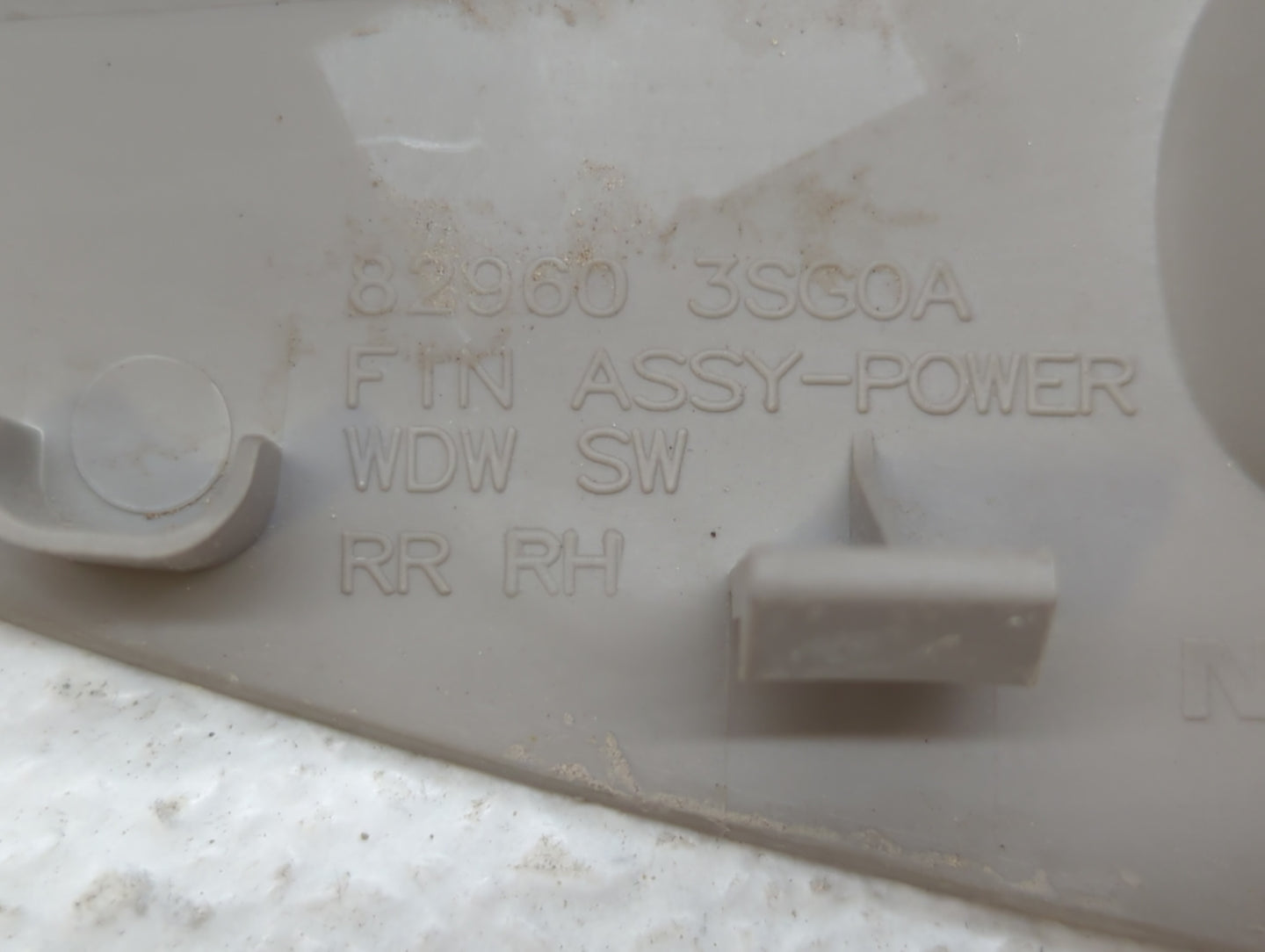2013-2019 Nissan Sentra Passenger Right Rear Power Window Switch - Oemusedautoparts1.com