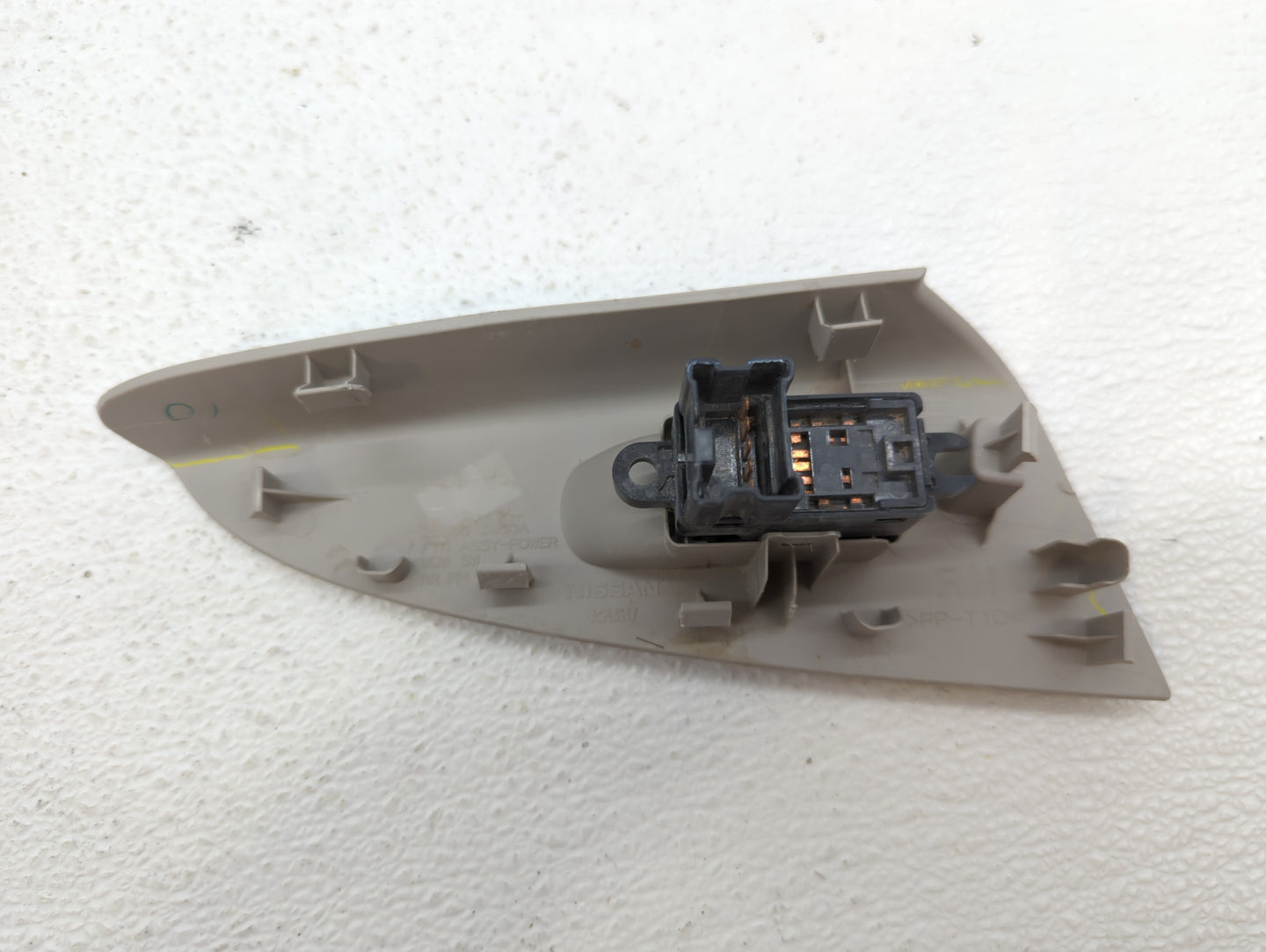 2013-2019 Nissan Sentra Passenger Right Rear Power Window Switch - Oemusedautoparts1.com