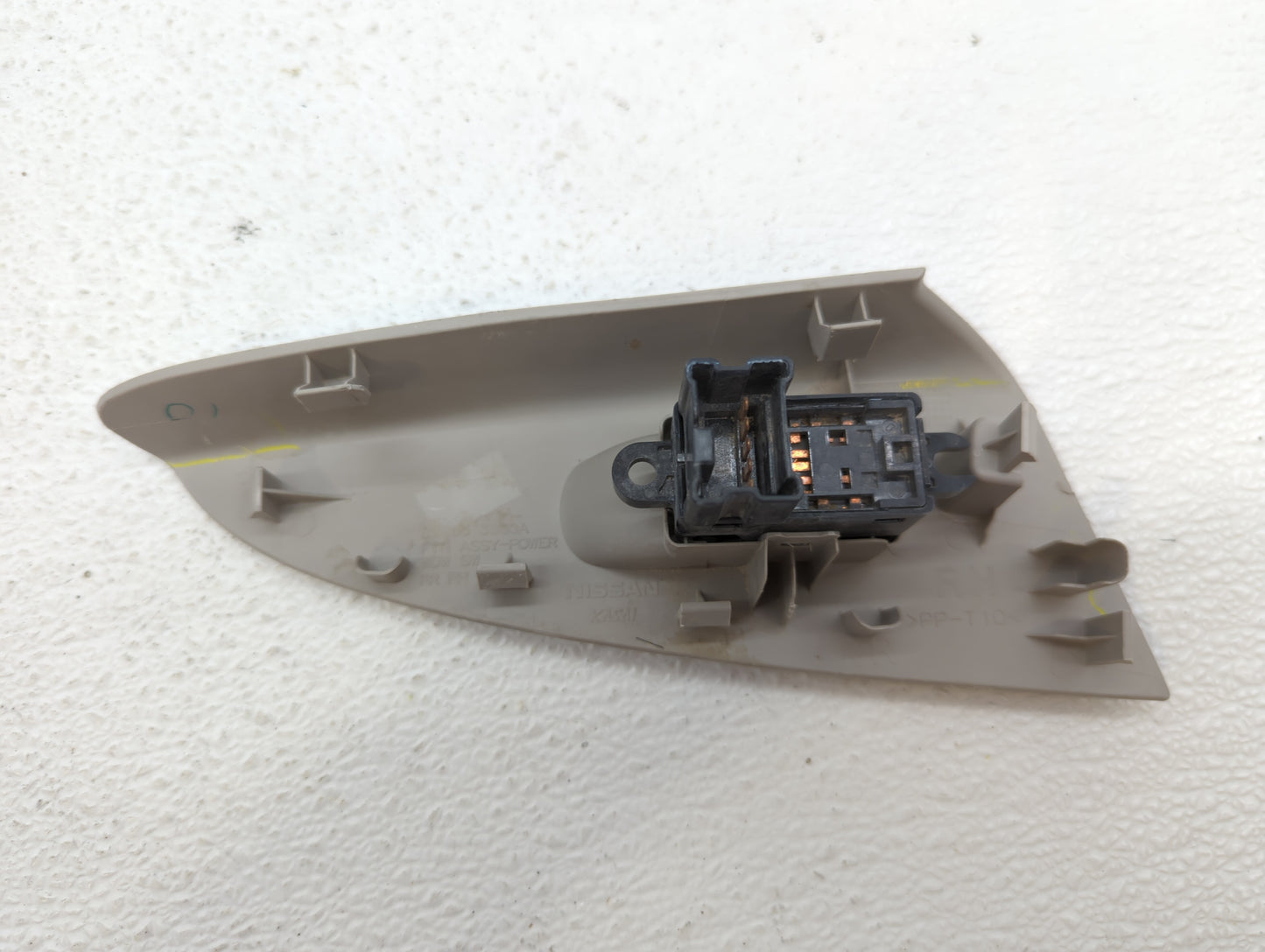 2013-2019 Nissan Sentra Passenger Right Rear Power Window Switch - Oemusedautoparts1.com