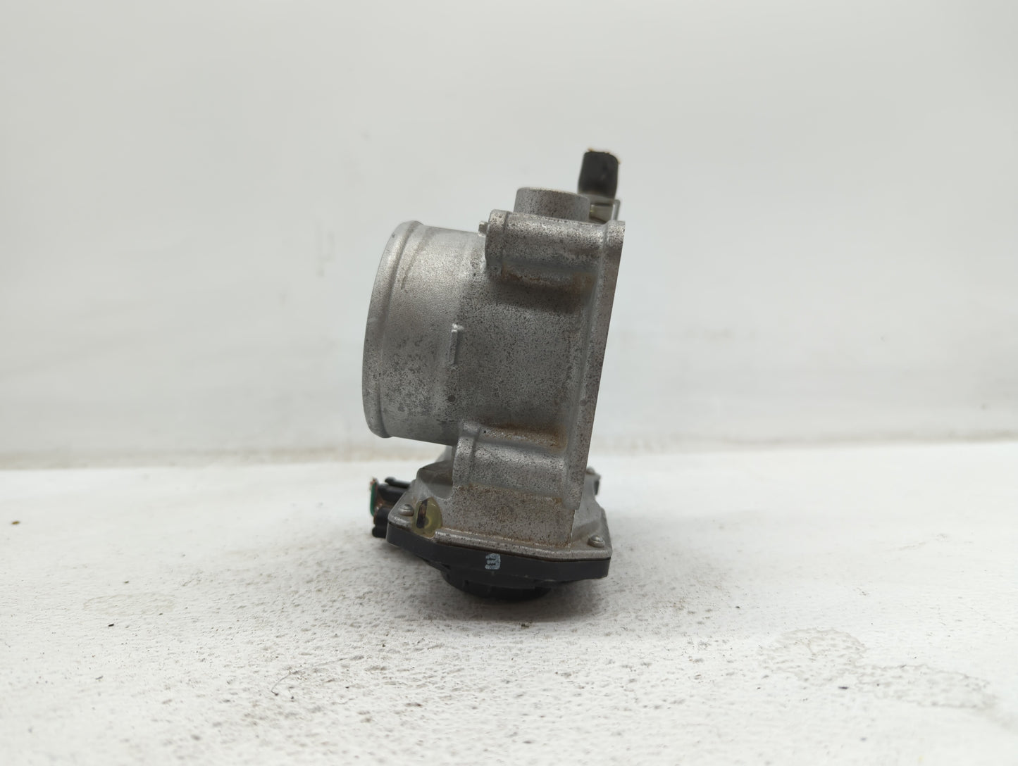 2013-2019 Nissan Sentra Throttle Body P/N:3RA60-01 C 3RA60-01 E, 3RA60-01 D Fits Fits 2013 2014 2015 2016 2017 2018 2019 OEM