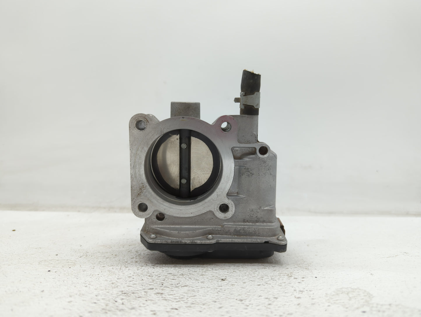 2013-2019 Nissan Sentra Throttle Body P/N:3RA60-01 C 3RA60-01 E, 3RA60-01 D Fits Fits 2013 2014 2015 2016 2017 2018 2019 OEM